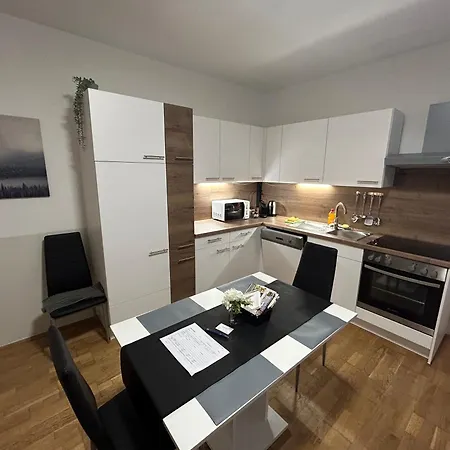 Apartment Paky 00313